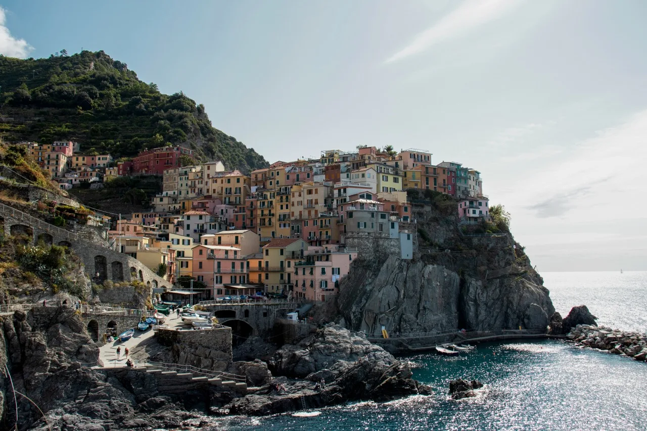Manarola Cliff Jump